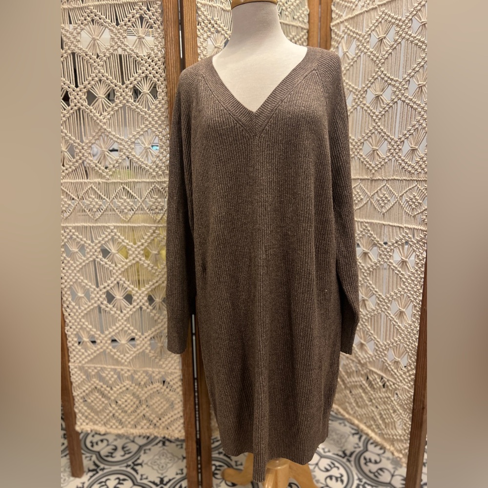 Old Navy Taupe V-Neck Sweater Dress